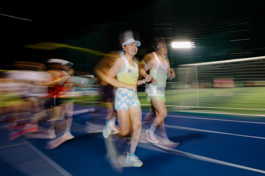 夏夜“千人跑”！卢湾体育场成“野生”跑步训练场你去跑过了吗？(图3)